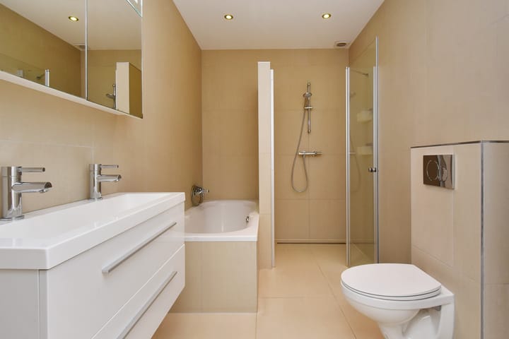 Foto 18 van Van Nijenrodestraat 49