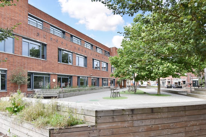 Foto 34 van Van Nijenrodestraat 49