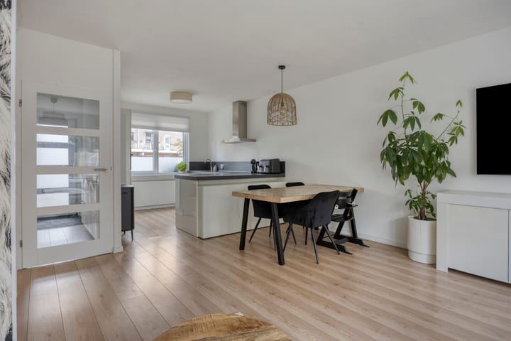 Foto 11 van Dotterbloem 52