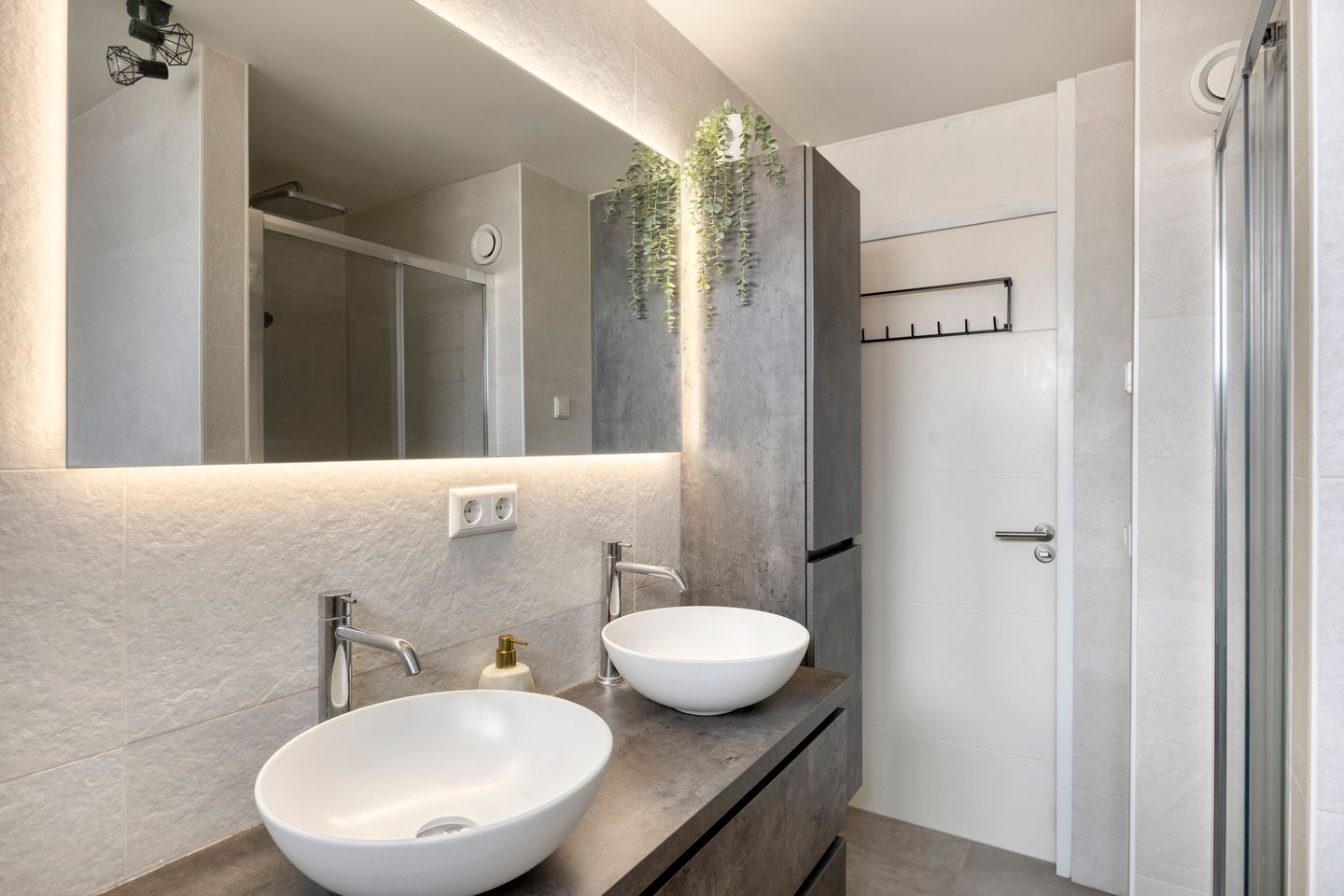 Foto 5 van Dotterbloem 52