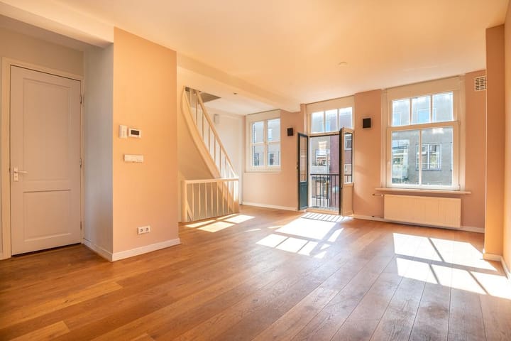 Foto 3 van Korte Tolstraat 1-3