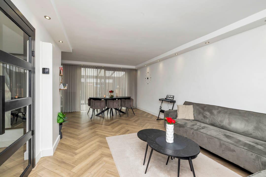 Photo 13 of Spaarnestraat 1-A