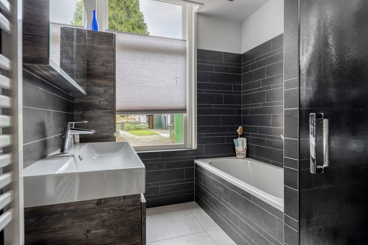 Foto 16 van Provincialeweg Oost 56