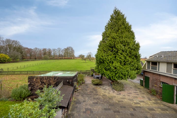 Foto 35 van Provincialeweg Oost 56