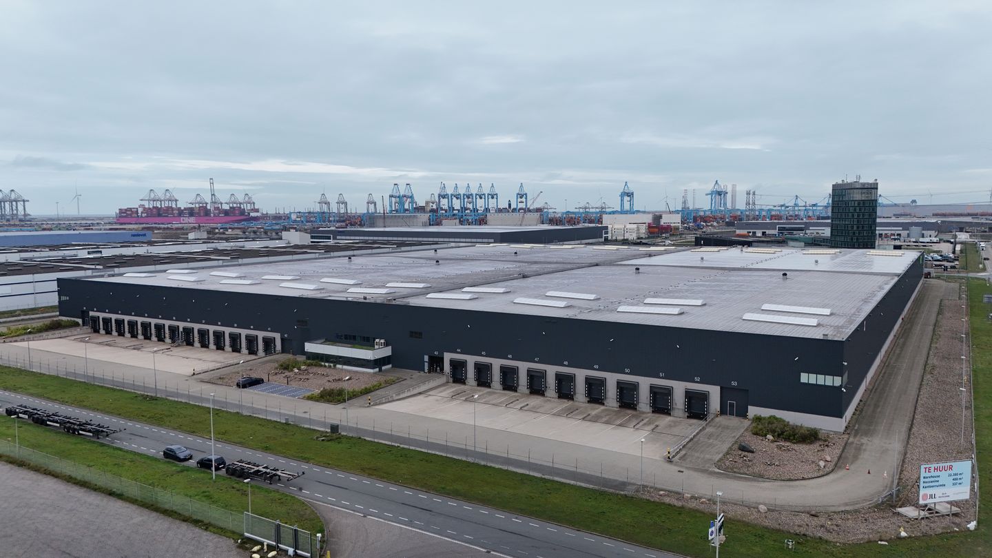 Bekijk foto 2 van Koerilenstraat 9