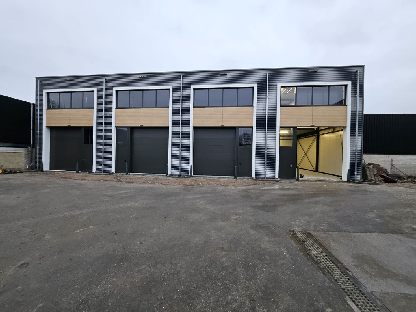 View photo 1 of Laan van Overvliet 11