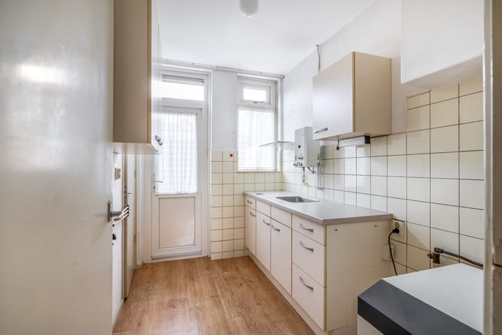 Photo 6 of Reggestraat 46