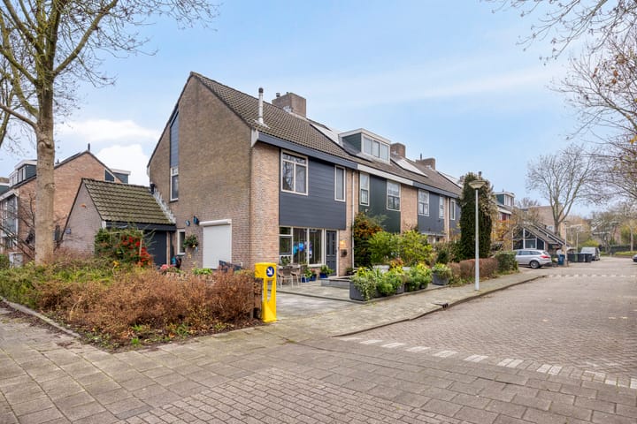 Foto 41 van Karveelstraat 77