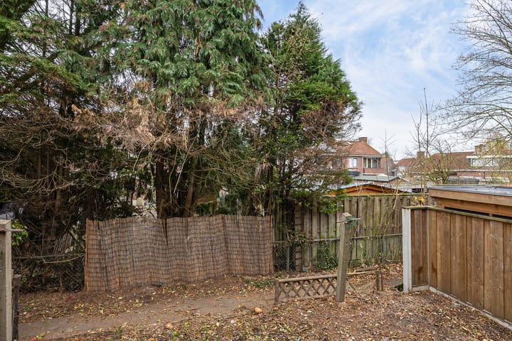 Foto 25 van Gronausestraat 1093