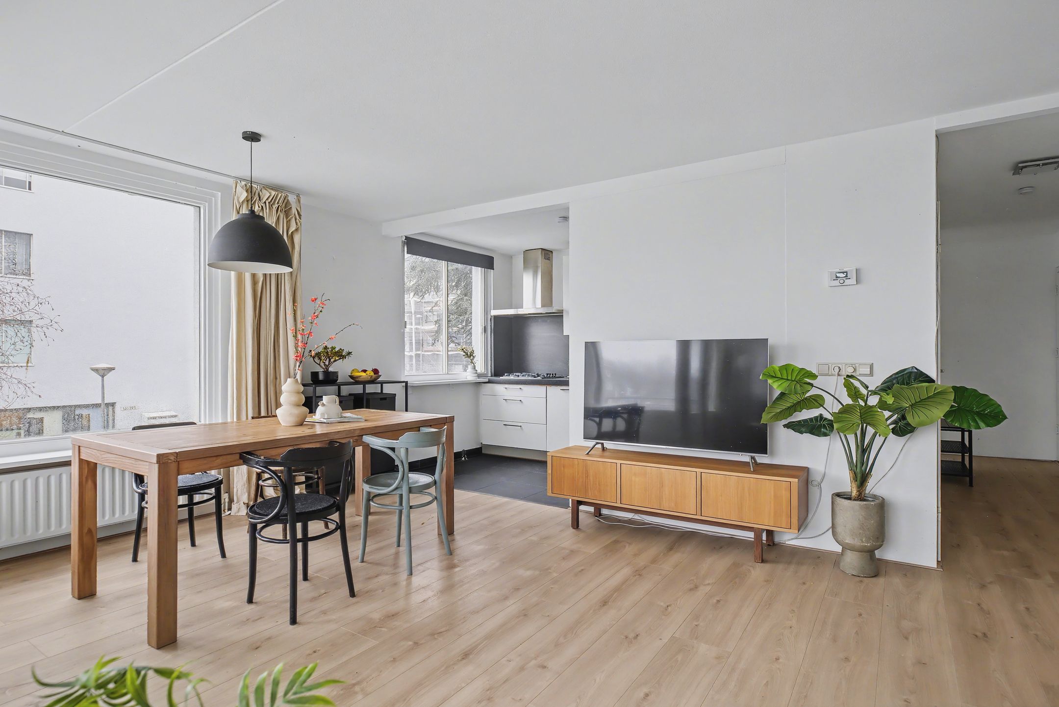 Foto 9 van IJplein 131