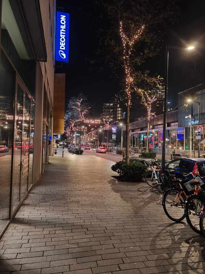 Foto 38 van Kruiskade 2-L