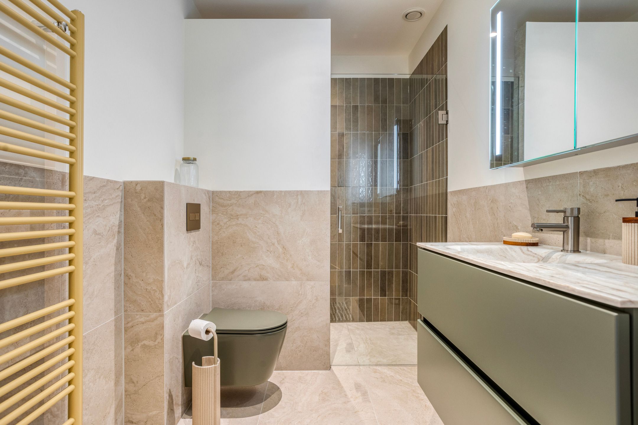 Photo 33 of Esdoornstraat 35