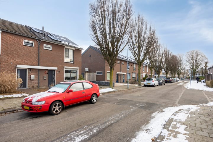 Foto 43 van Amalia van Solmsstraat 13