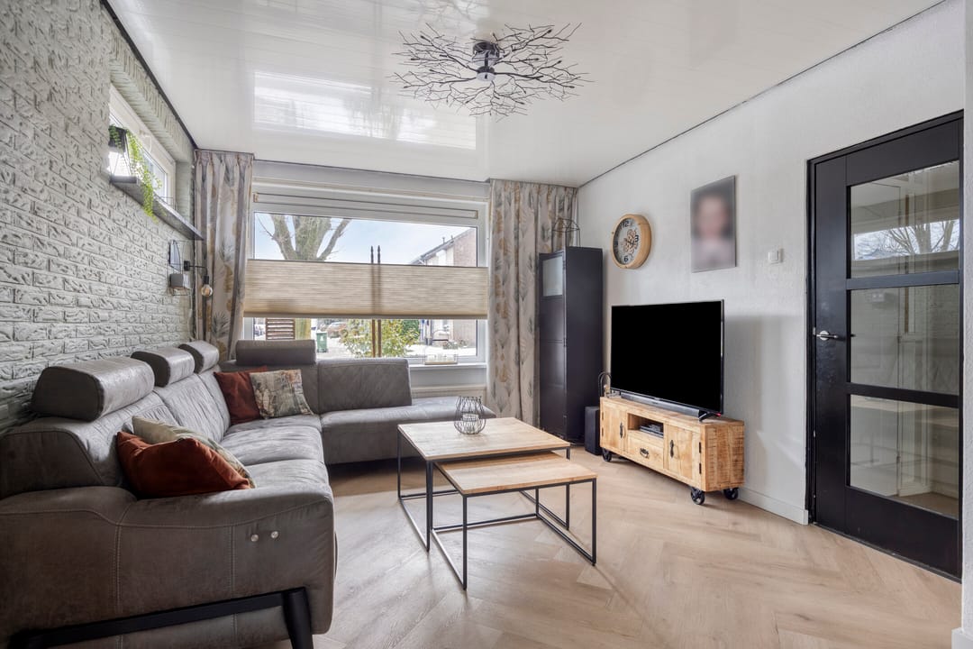 Photo 8 of Amalia van Solmsstraat 13