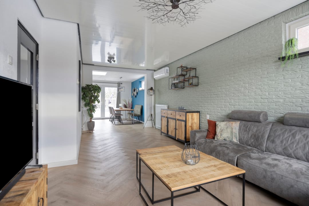 Photo 7 of Amalia van Solmsstraat 13