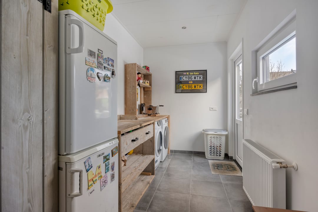 Photo 23 of Amalia van Solmsstraat 13