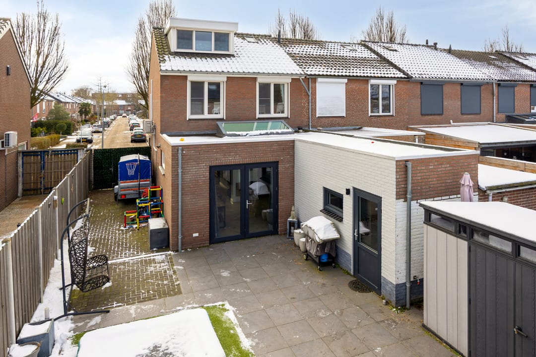 Photo 38 of Amalia van Solmsstraat 13