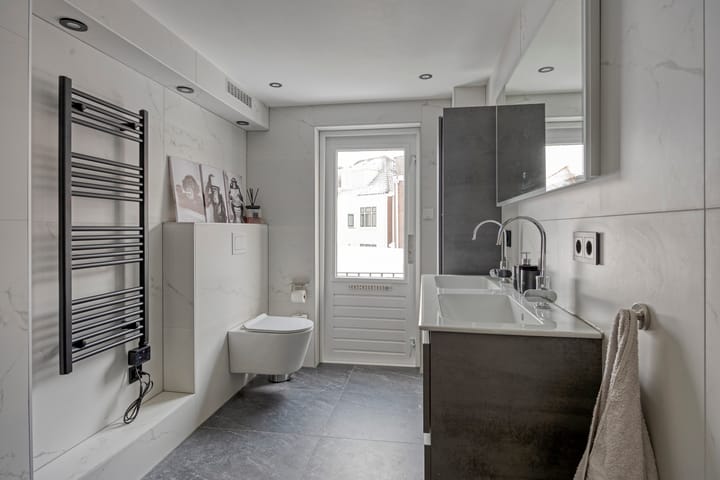 Foto 16 van Zeelsterstraat 92