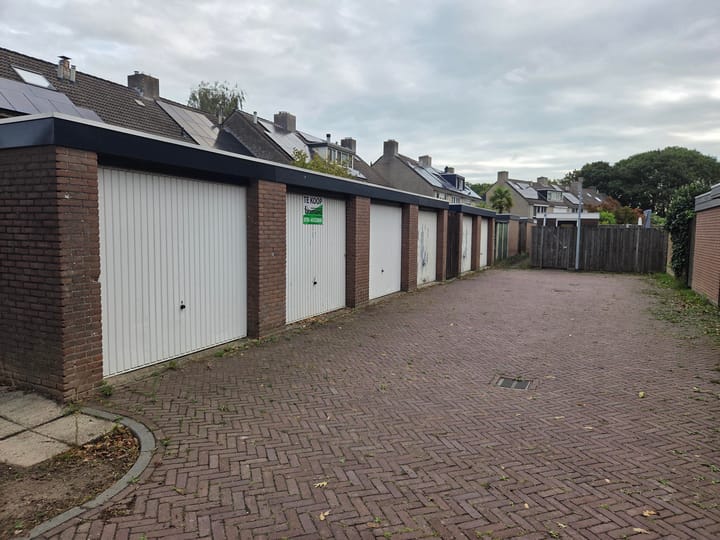 Photo 2 of Sypestein 13