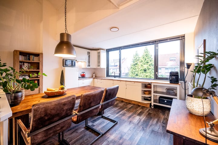 Foto 13 van Zwarte Specht 58