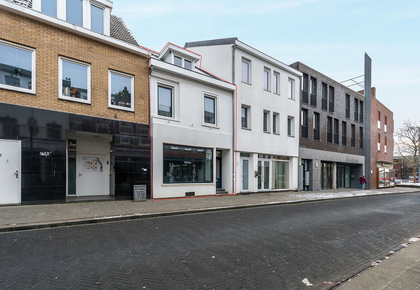 Photo 4 of Akerstraat 54