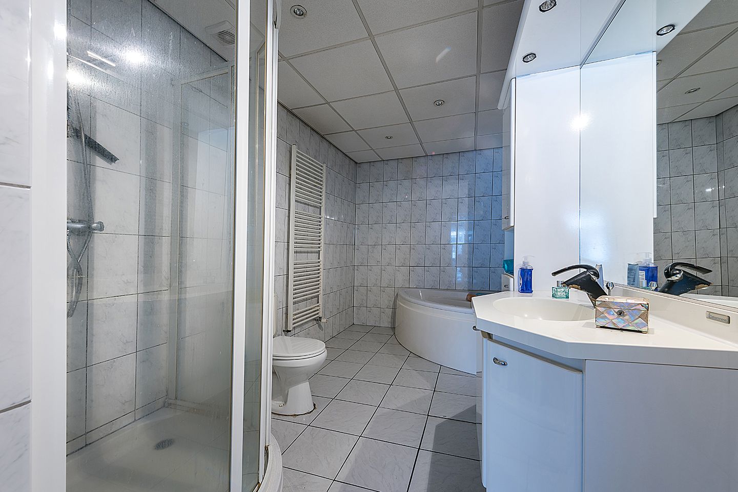 Photo 10 of Akerstraat 54