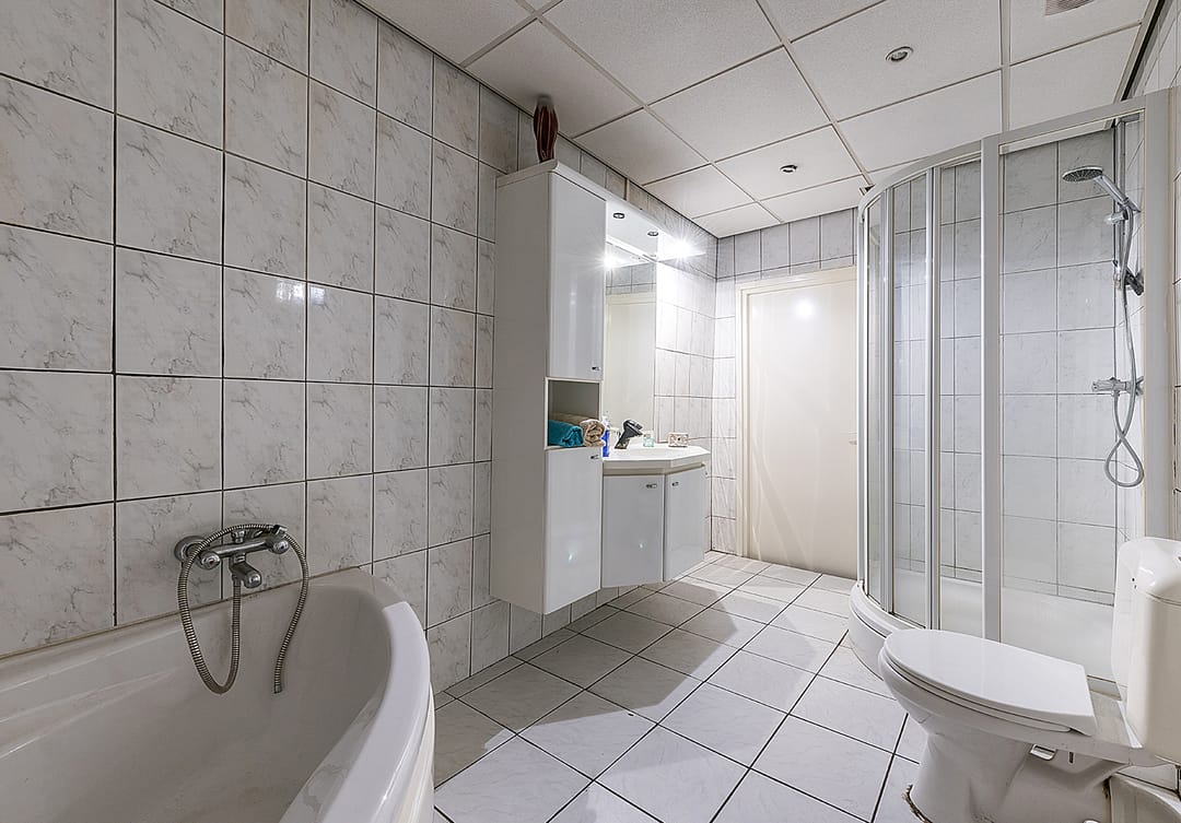 Photo 11 of Akerstraat 54