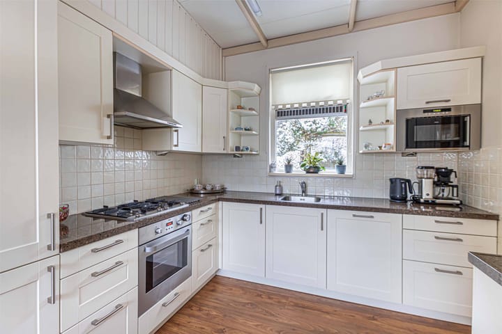 Foto 12 van Heerenveenseweg 156