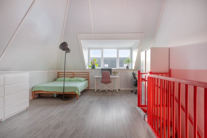 Foto 32 van Esterelstraat 2