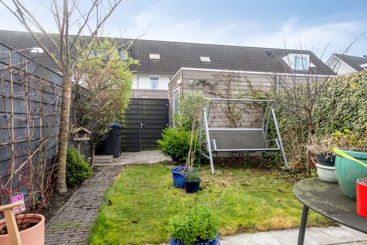 Foto 36 van Esterelstraat 2