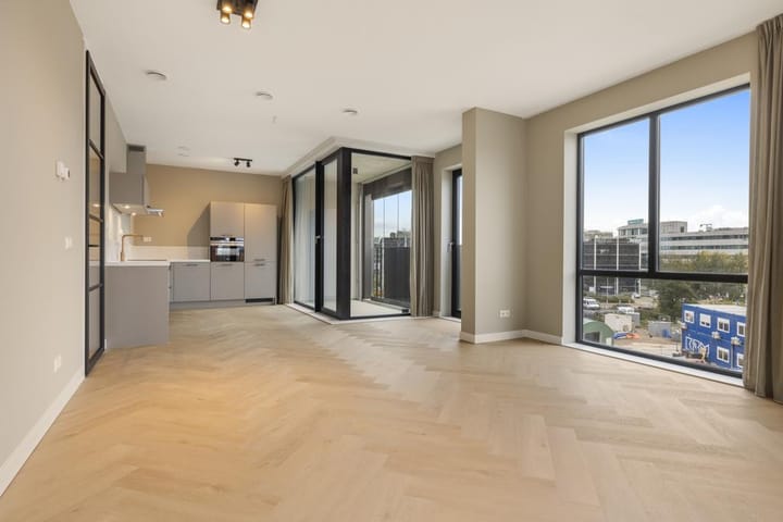 Photo 6 of Niemeyerstraat 129