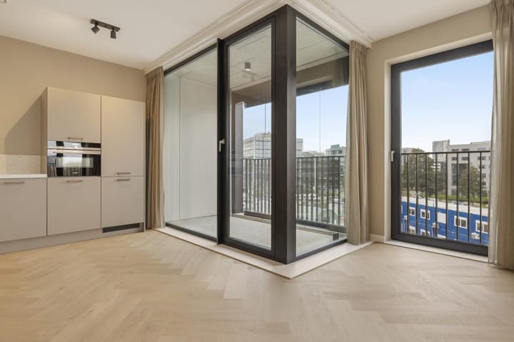 Photo 7 of Niemeyerstraat 129