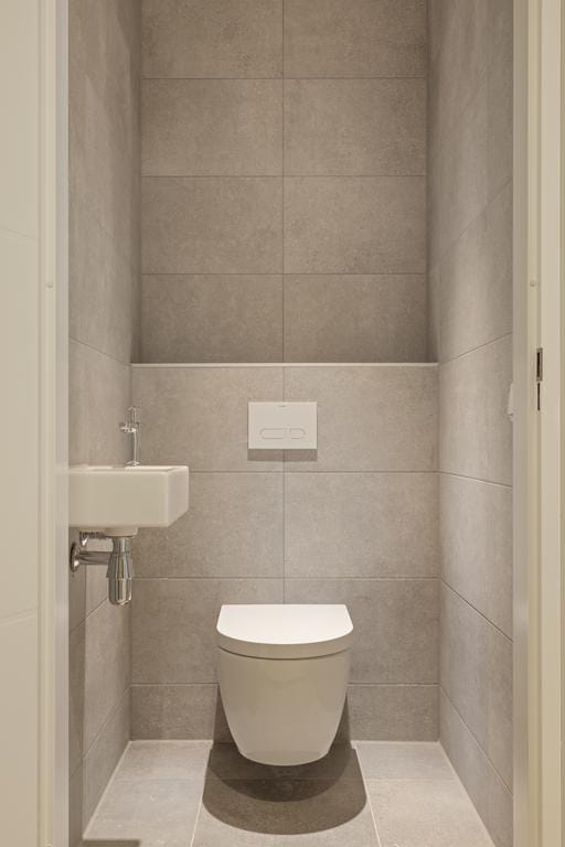 Photo 18 of Niemeyerstraat 129