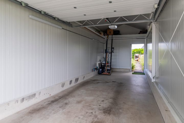 Foto 48 van Monsterseweg 81