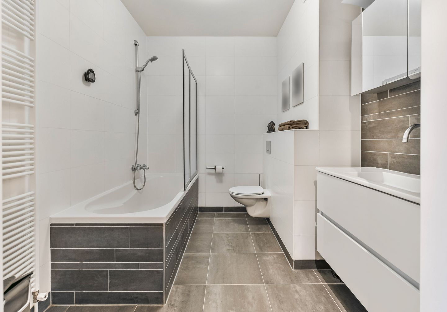 Foto 25 van Laaxumstraat 56