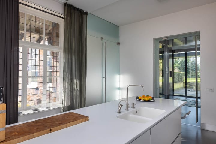 Photo 20 of Oranjestraat 46