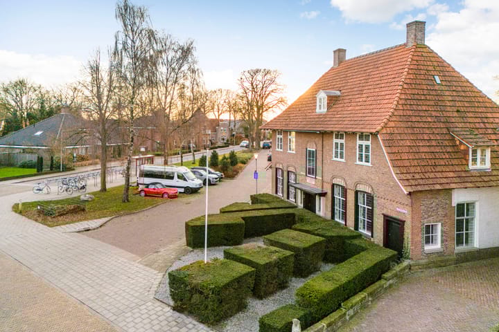 Photo 75 of Oranjestraat 46