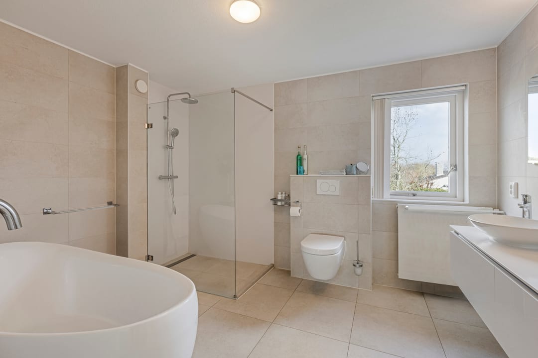 Photo 37 of C.W. Sturmstraat 3