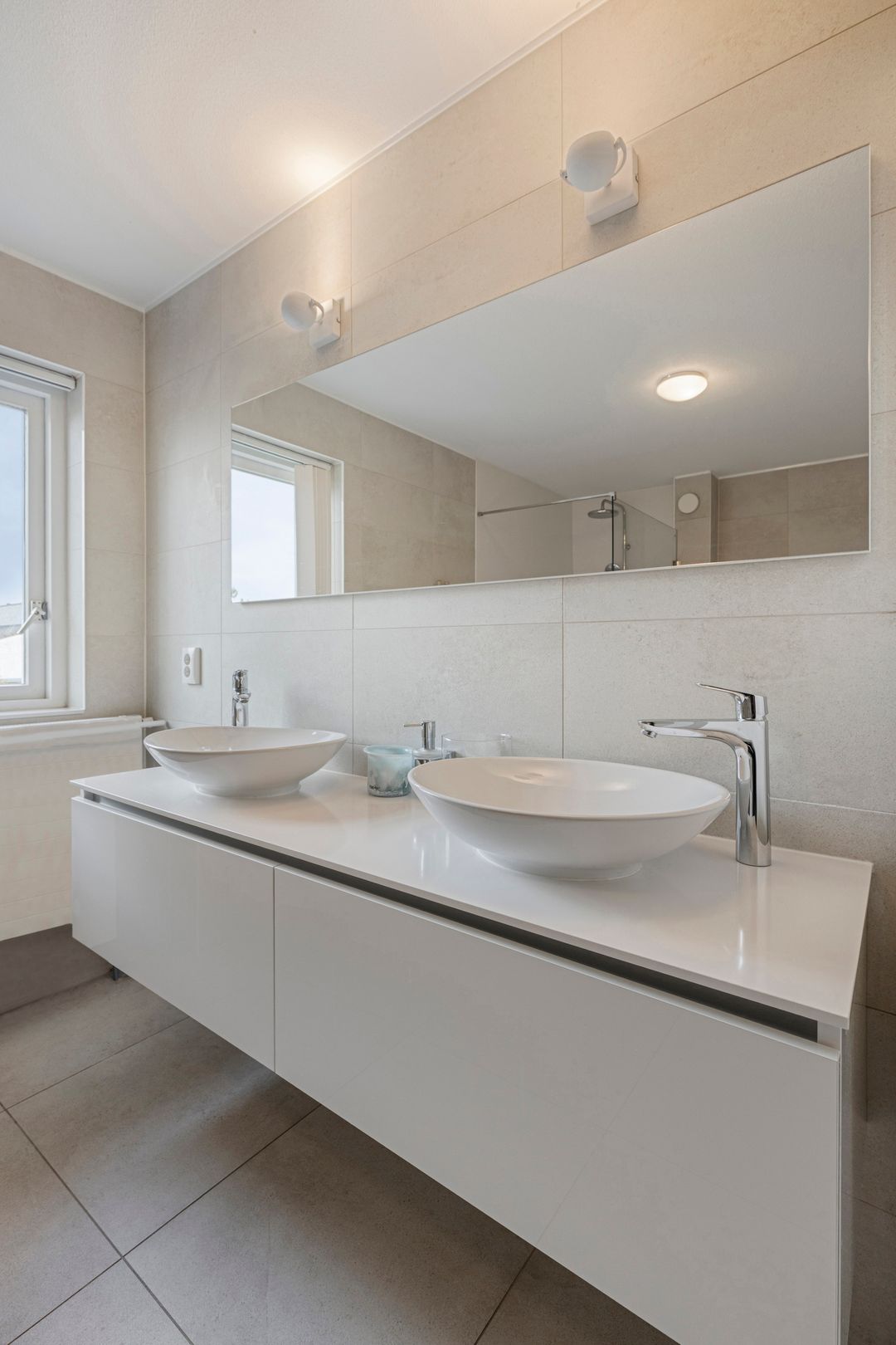 Photo 38 of C.W. Sturmstraat 3