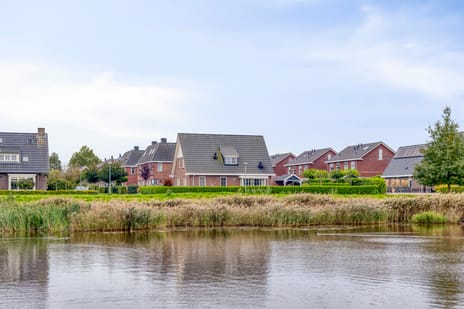 Liester 18 secondary image