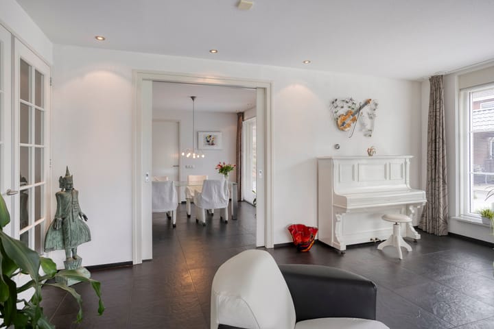 Foto 15 van Liester 18