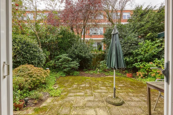 Foto 14 van Van der Aastraat 102