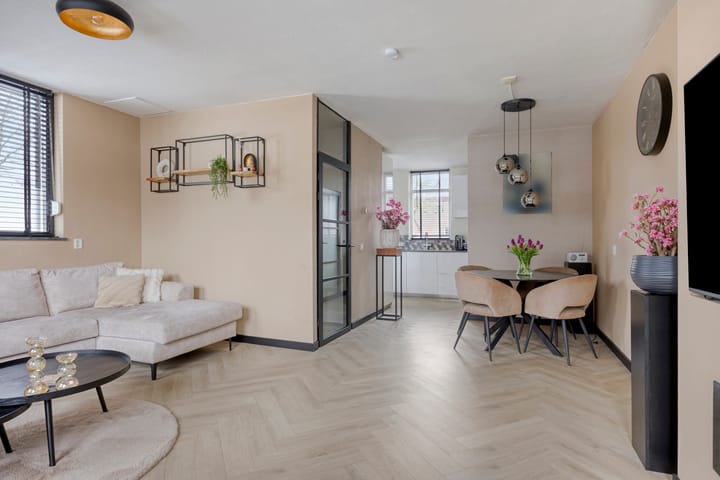 Foto 9 van Zwaanstraat 2