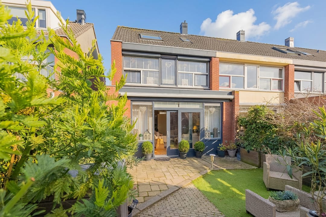 Foto 1 van Zwanebloembocht 108