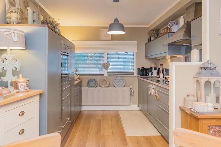 Photo 5 of Zwanebloembocht 108