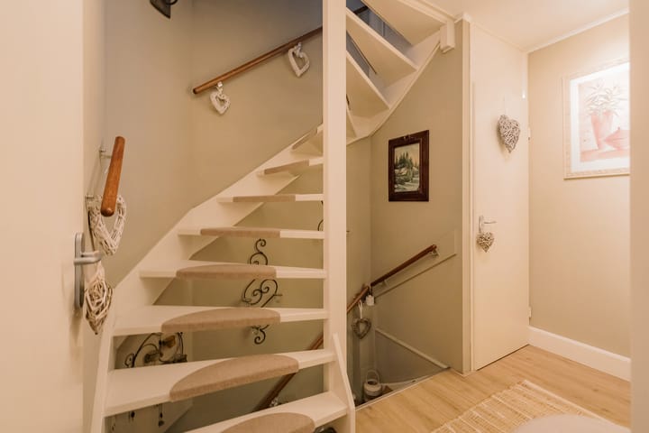 Photo 27 of Zwanebloembocht 108