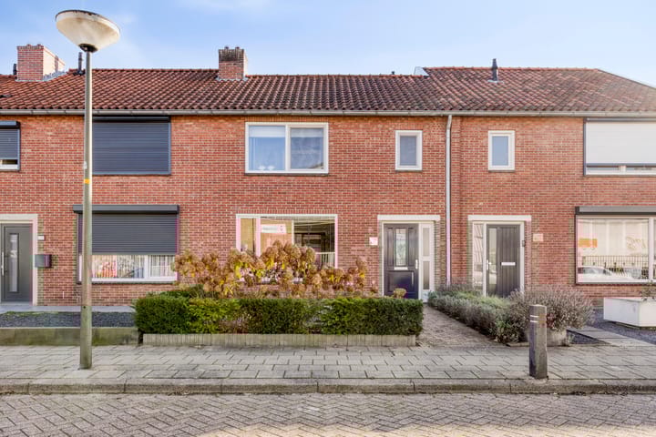 Foto 2 van Freule van Dorthstraat 11