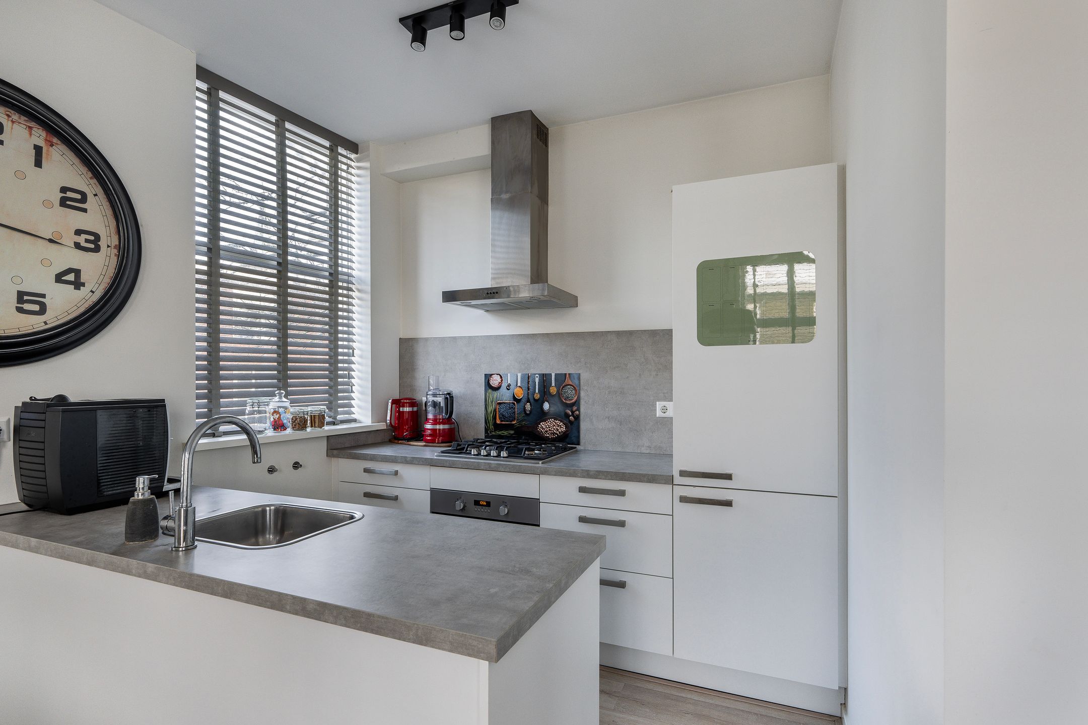 Photo 3 of Groen van Prinstererstraat 174