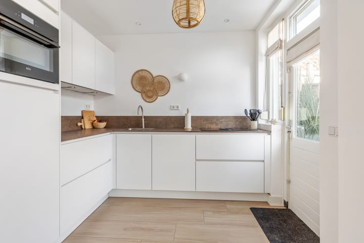 Photo 3 of Jorisstraat 43