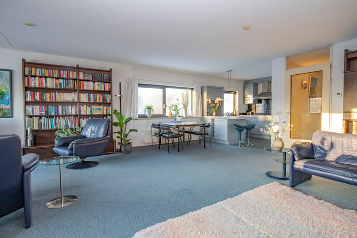 Foto 12 van Raadhuislaan 17